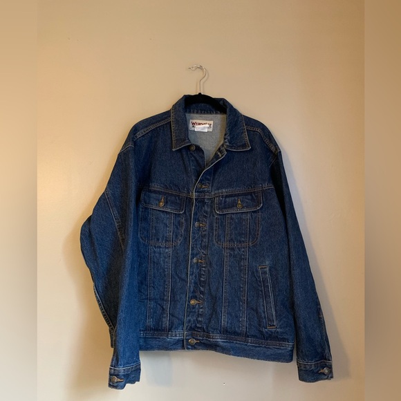 Wrangler Other - Vintage wrangler rugged wear denim jacket, vintage 90’s denim fall